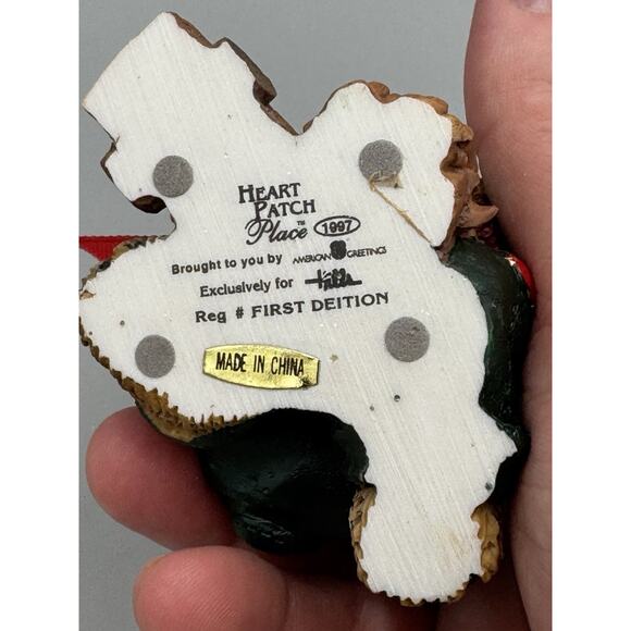 Heart Patch Place Bear Carving Train Figurine First Edition 1997 - Picture 7 of 8